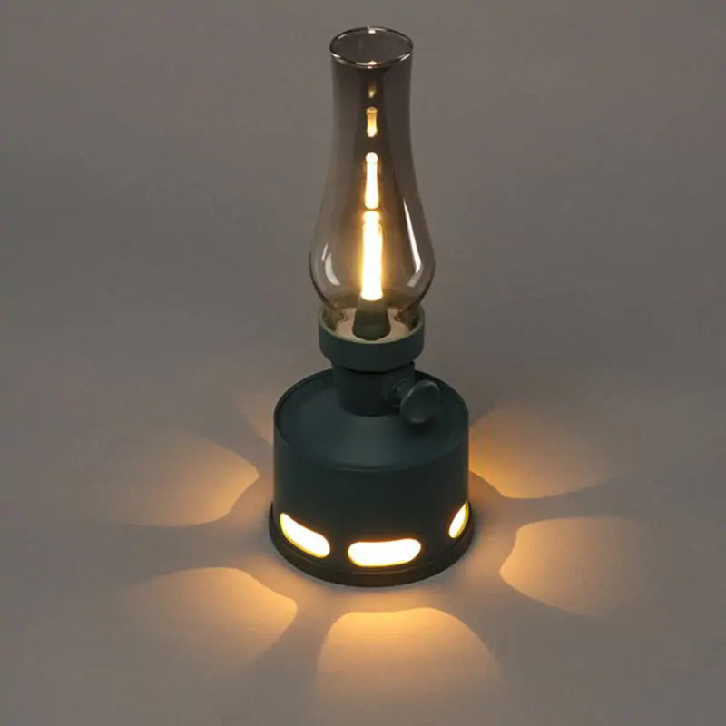 LaternenLeuchten: Vintage-inspirierte LED-Laterne mit warmem, flackerndem Licht