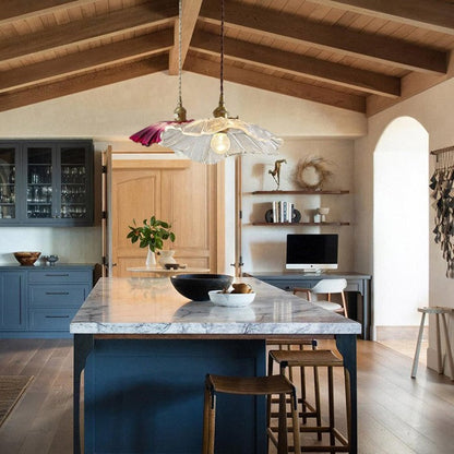 BlüteGlühen: Pendelleuchte mit blumigem, organischen Charme