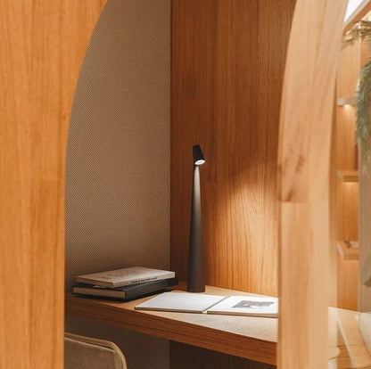 LumaAusblick: Wiederaufladbare Tischleuchte mit sanftem Licht