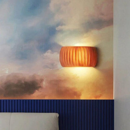 RippenLicht: Art-Déco-Wandleuchte mit gerippter Struktur