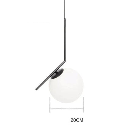 Moderne Pendelleuchte mit Glaskugel