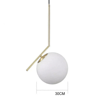 Moderne Pendelleuchte mit Glaskugel