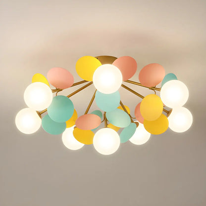Moderne LED-Deckenleuchte in Kugelform