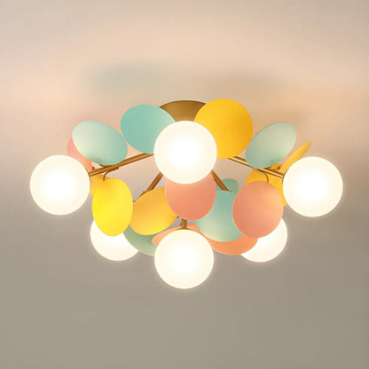 Moderne LED-Deckenleuchte in Kugelform