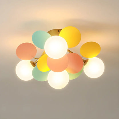 Moderne LED-Deckenleuchte in Kugelform