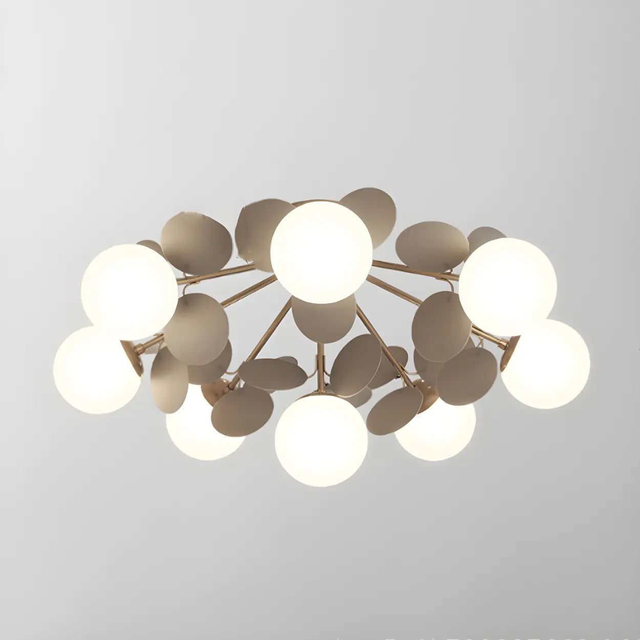 Moderne LED-Deckenleuchte in Kugelform
