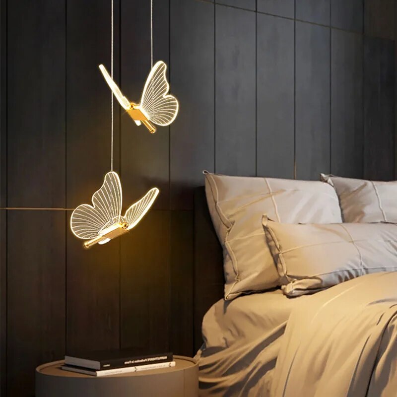 SchmetterlingGlühen: Elegante Pendelleuchte inspiriert von Schmetterlingsflügeln