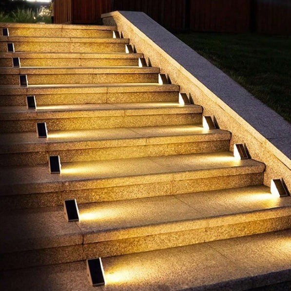 Solarbetriebene LED Treppenlichter