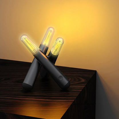 Leuchtstab: Minimalistische, Kabellose LED Tischlampe im Stab Entwurf