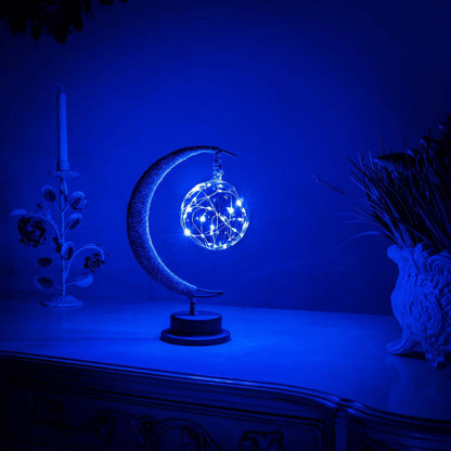 LunarBlüte: Mondlampe mit zarten Blüten und Sanftem Leuchten