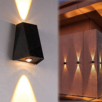 SolarWand: Moderne LED Wandleuchte mit Solarbetrieb